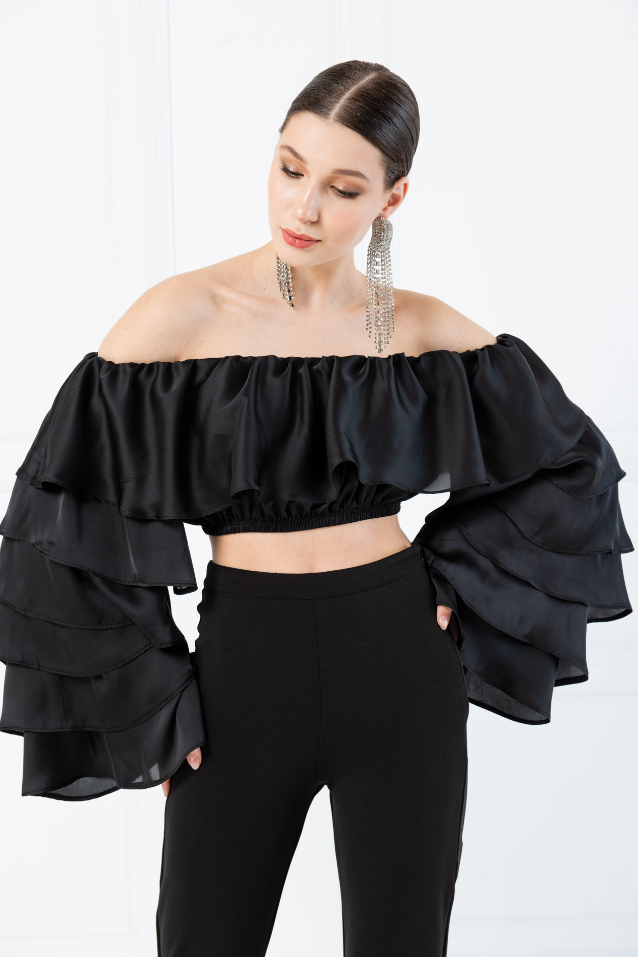 black long sleeve ruffle top